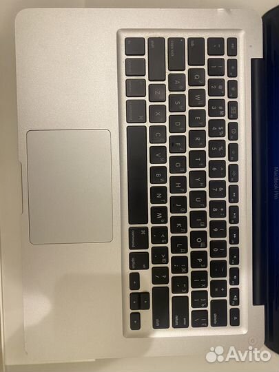 Apple MacBook Pro 2009. С зарядкой