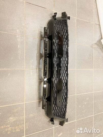 Решетка переднего бампера Range Rover Sport 2021