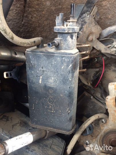 Renault Logan абсорбер