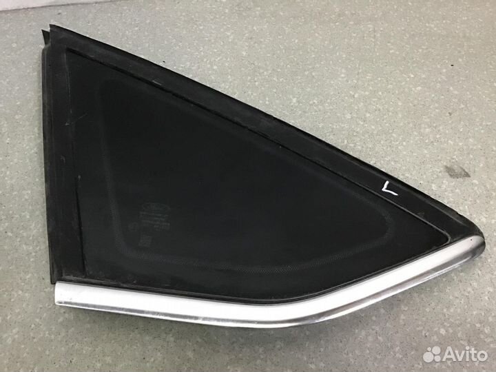 Стекло кузовное глухое левое Ford Focus III 2011