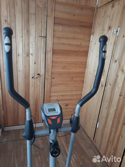 Эллиптический тренажер HouseFit