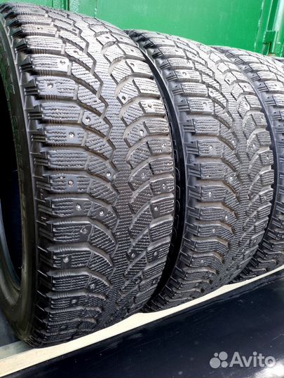 Bridgestone Blizzak Spike-01 205/55 R16