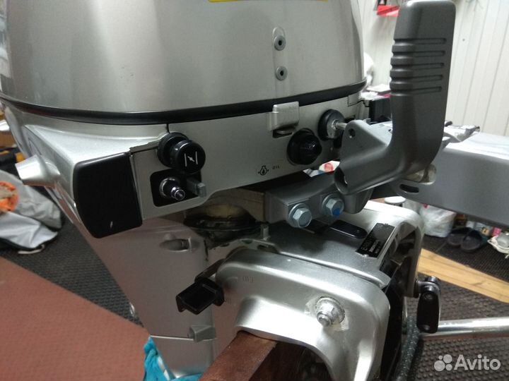 Подвесной лодочный мотор Хонда BF-20 SHU