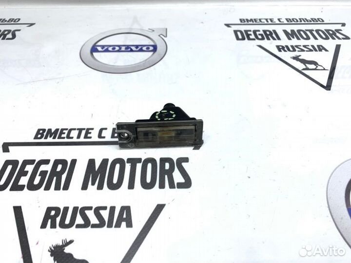 Плафон подсветки номерного знака Volvo S60 S80 99