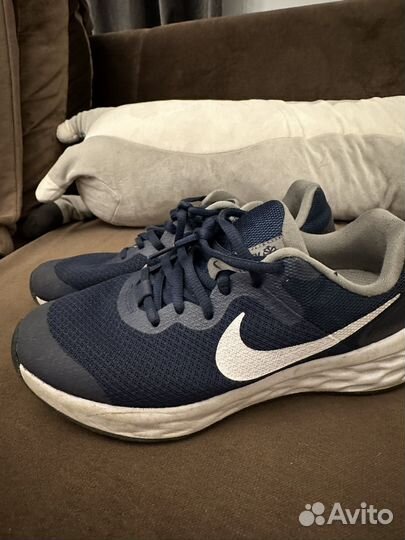 Кроссовки nike 37,5