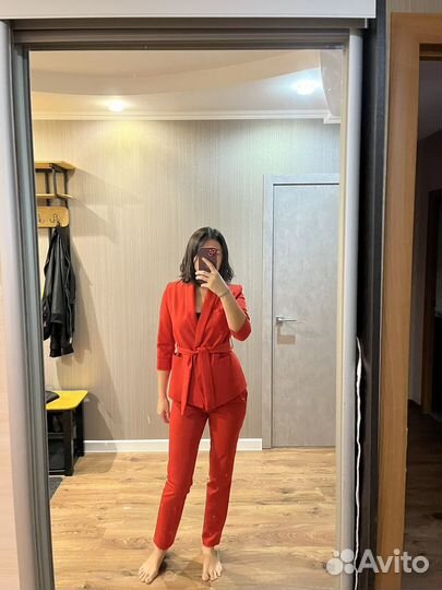 Брючный костюм