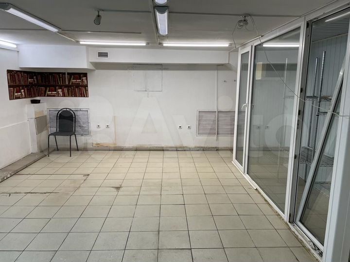 Торговая площадь, 31 м²