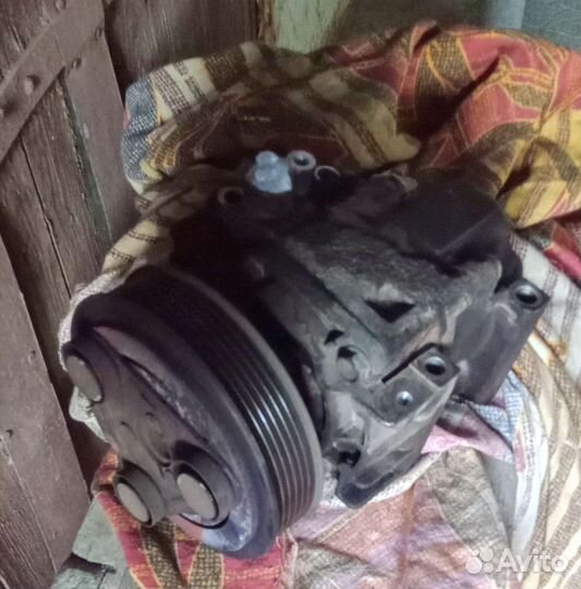 Компрессор автокондиционера Мазда 6 gg