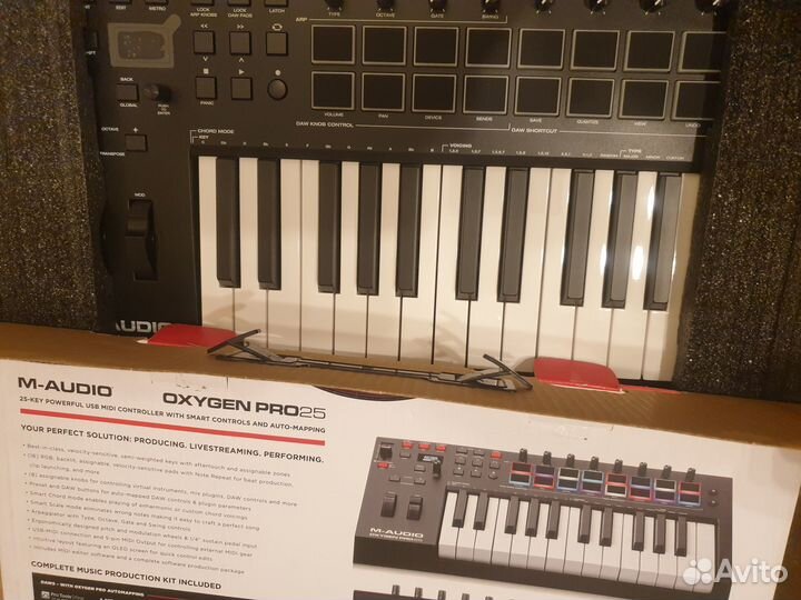 Миди клавиатура M-Audio Oxygen Pro 25 новая