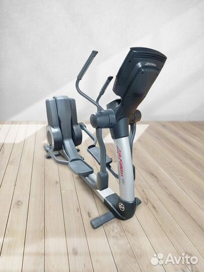 Эллиптический тренажер Life Fitness 95X Achieve
