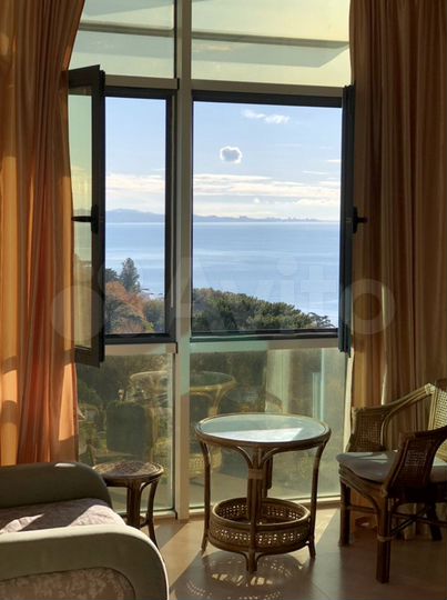 2-к. квартира, 76 м², 9/16 эт.