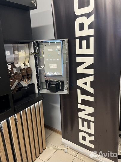 Кофемашина для бизнеса Jofemar Bluetec G23