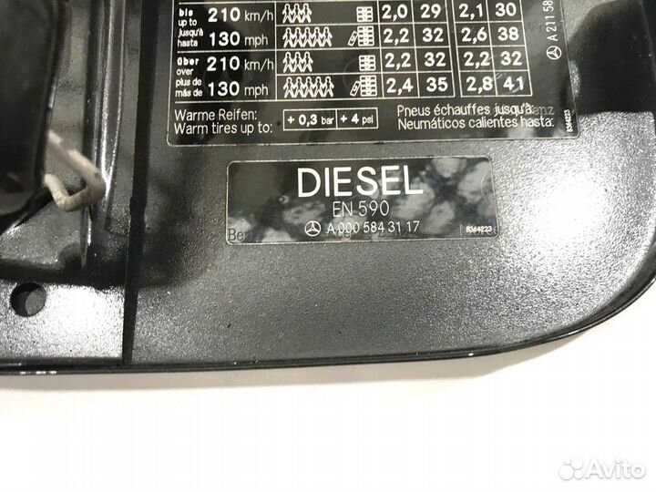 Лючок бензобака Mercedes E W211