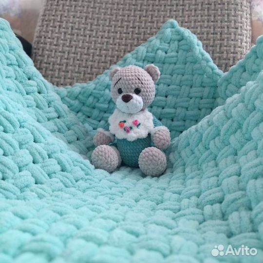 Плед детский плюшевый с игрушкой