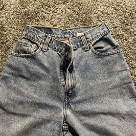 Женские джинсы levis 501