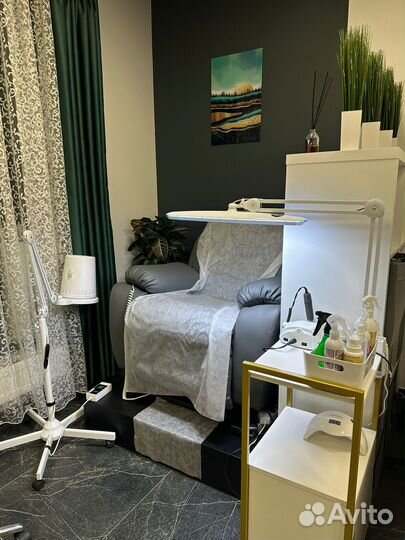 Аренда рабочего места мастера маникюра