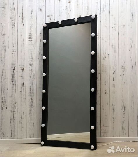 Зеркало с подсветкой