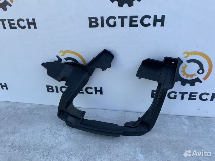 Кронштейн глушителя Mercedes X156 A1568851900