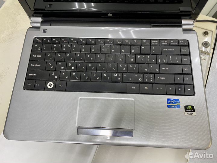 Ноутбук DNS i3 Gt520m на запчасти
