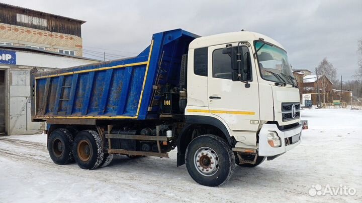 Самосвал Донг Фенг