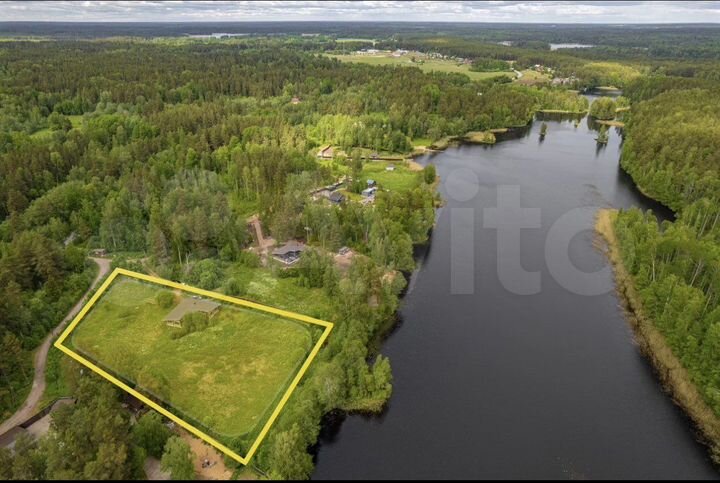 Коттедж 258 м² на участке 80 сот.