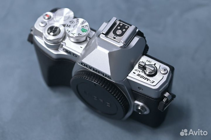 Olympus OM-D E-M10 Mark III Body
