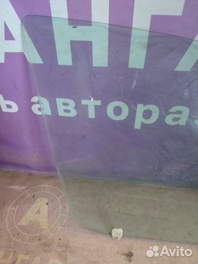 Стекло двери переднее правое Mitsubishi Outlander