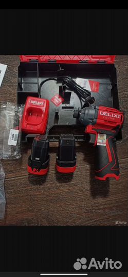 Винтоверт ударный аккумуляторный