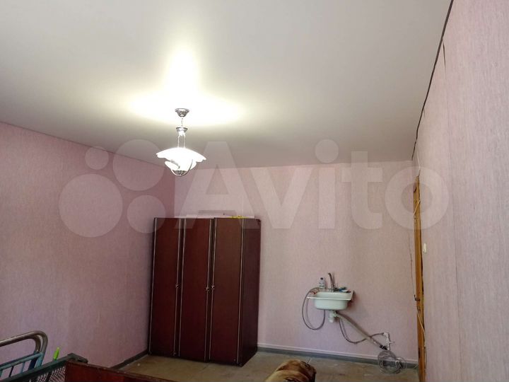 Комната 18 м² в 1-к., 1/5 эт.
