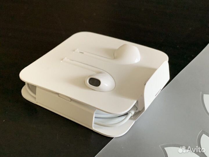 Наушники Apple earpods lightning