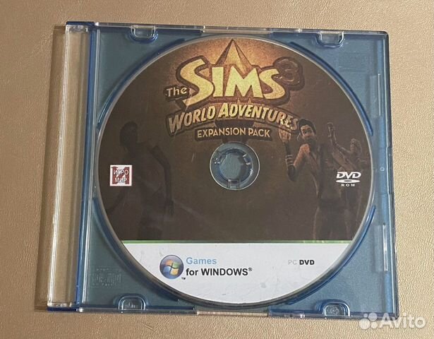 DVD-диск с игрой The Sims 3 World Adventures