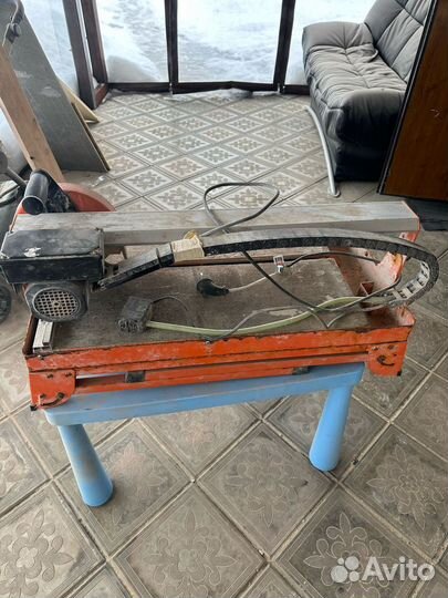 Плиткорез электрический водяной