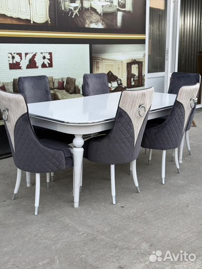 Кухонный стол