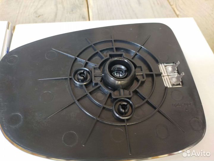 Зеркальный элемент Mazda CX-5 (12-14г)