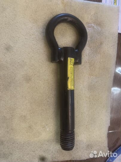 Буксировочный крюк renault