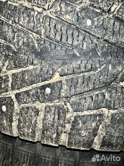 Nokian hakkapeliitta 7 suv 265 60 r18