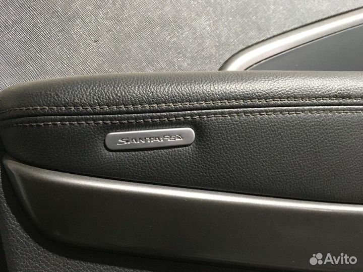Обшивка двери / к-кт обшивок (Hyundai Santa Fe)