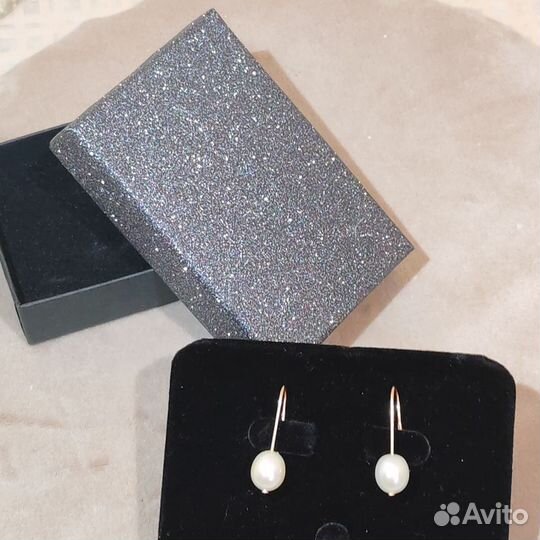 Золотые серьги с жемчугом