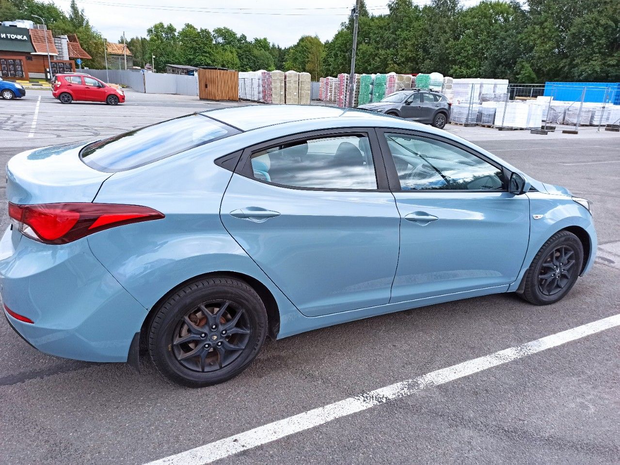 Hyundai Elantra: фото владельца