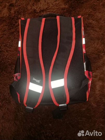 Рюкзак школьный