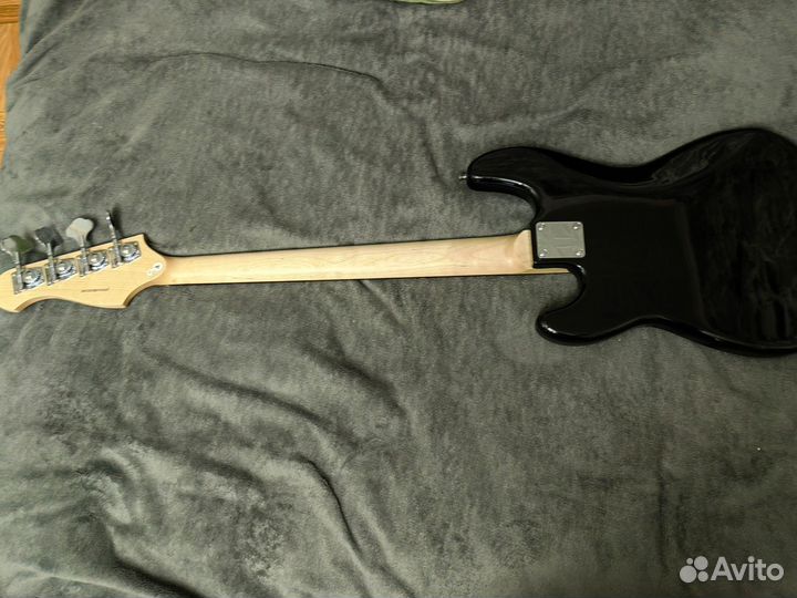 Бас гитара Rockdale Precision Bass