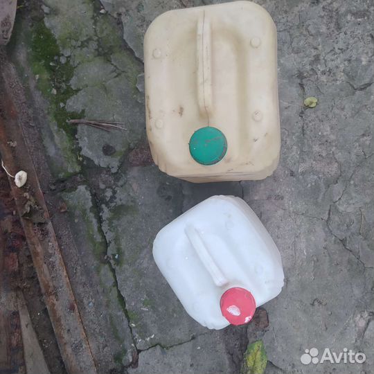Канистра пластиковая