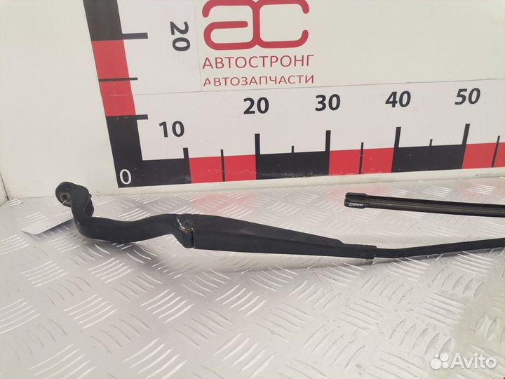 Щеткодержатель (поводок стеклоочистителя, дворник)