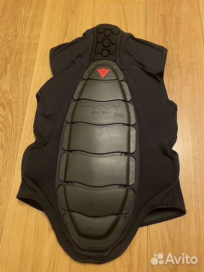 Защита спины dainese