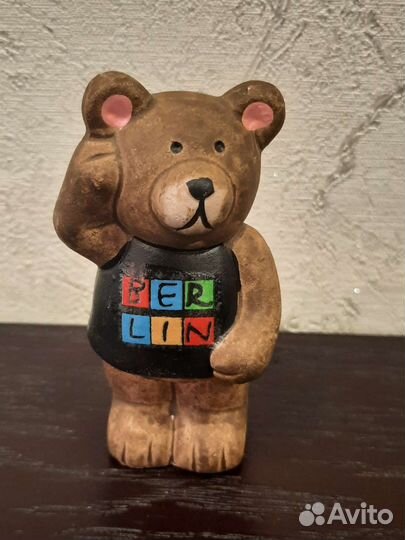 Фигурки сувениры статуэтки