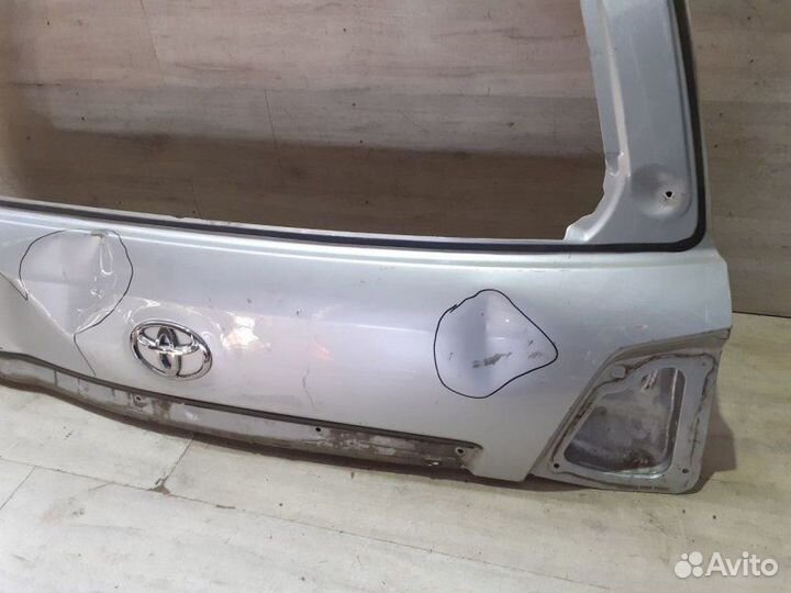 Крышка багажника Toyota