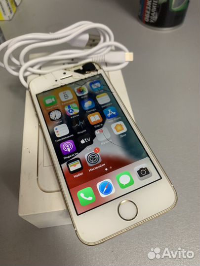 iPhone SE, 32 ГБ
