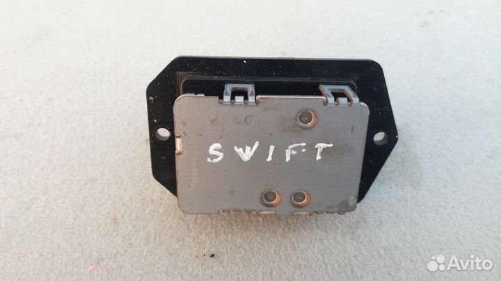 Резистор мотора печки Suzuki Swift 2008г