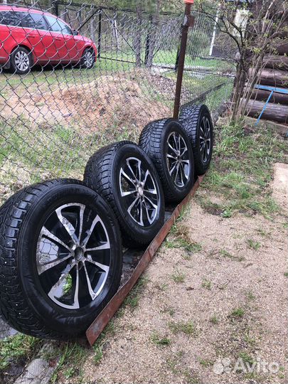 Колёса с литыми дисками на зимней резине