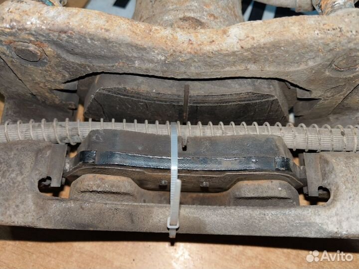 Передний правый суппорт хундай солярис 2015 год